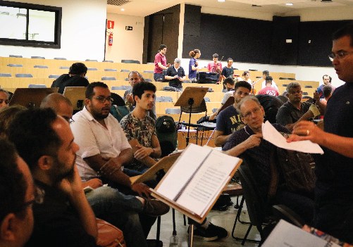 Vídeos sobre regência de orquestra, ópera e dança/educação para acessibilidade pautam a semana da parceria Funarte – UFRJ